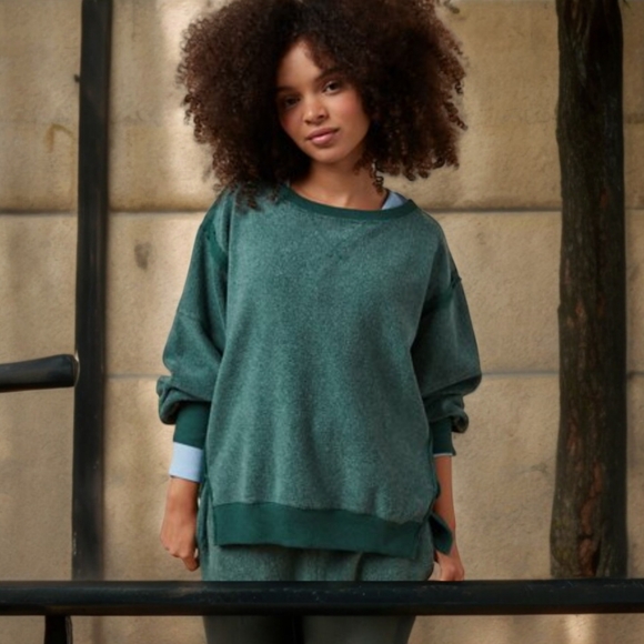 American Eagle Outfitters Tops - RESTOCKED! NEW! American  Eagle  Oversized  reverse fleece sweatshirt  Sz XL